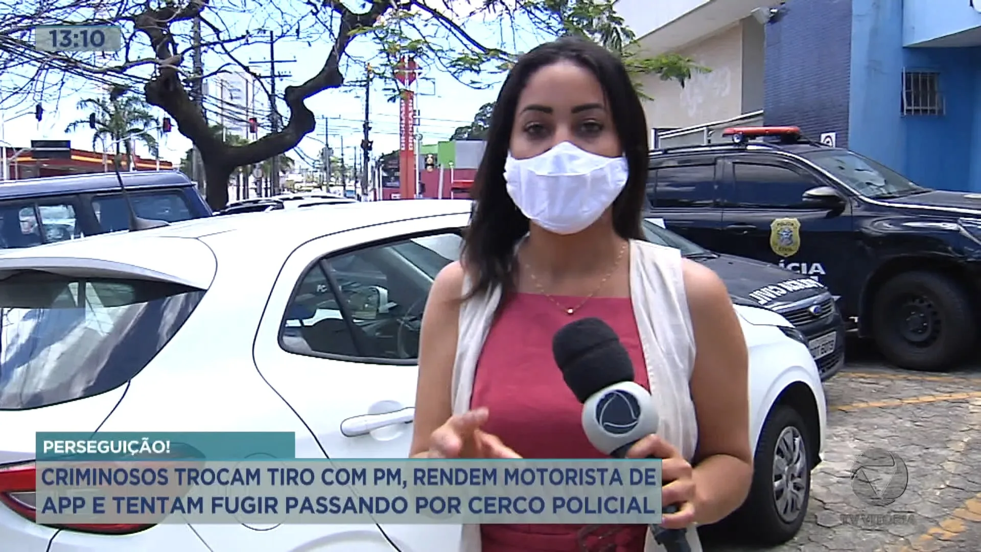 Criminosos trocam tiros com a PM e rendem motorista de aplicativo