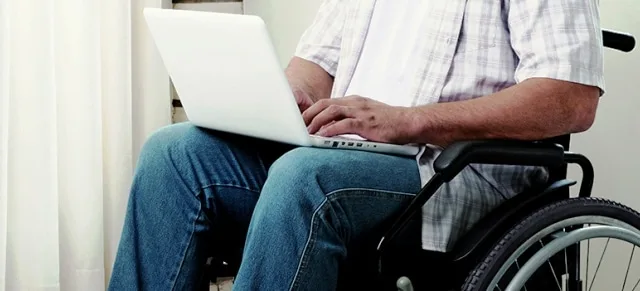 Rede Pague Menos contrata 300 pessoas com deficiência