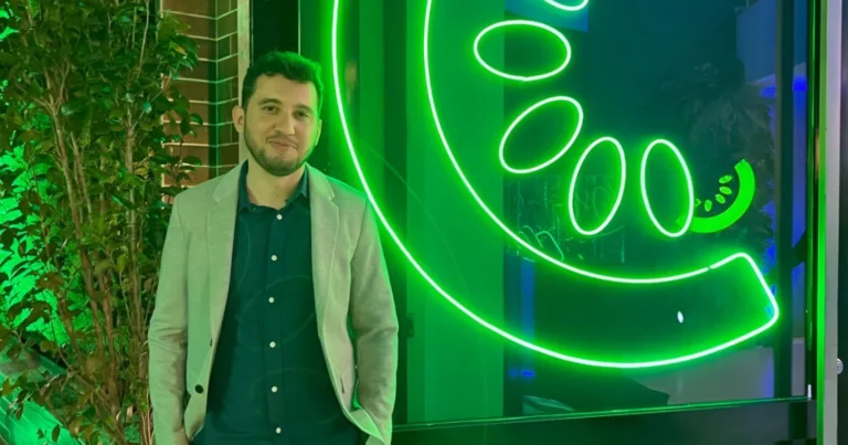 Influencers têm que ter responsabilidade ao divulgar curso, diz Marinho Gomes