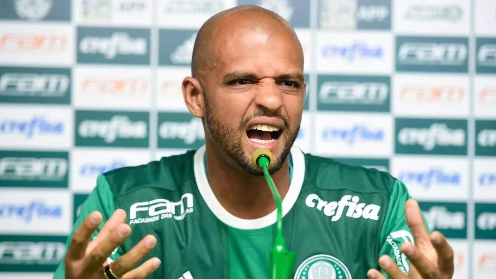 Felipe Melo elogia Luxemburgo e cobra maior valorização dos técnicos brasileiros