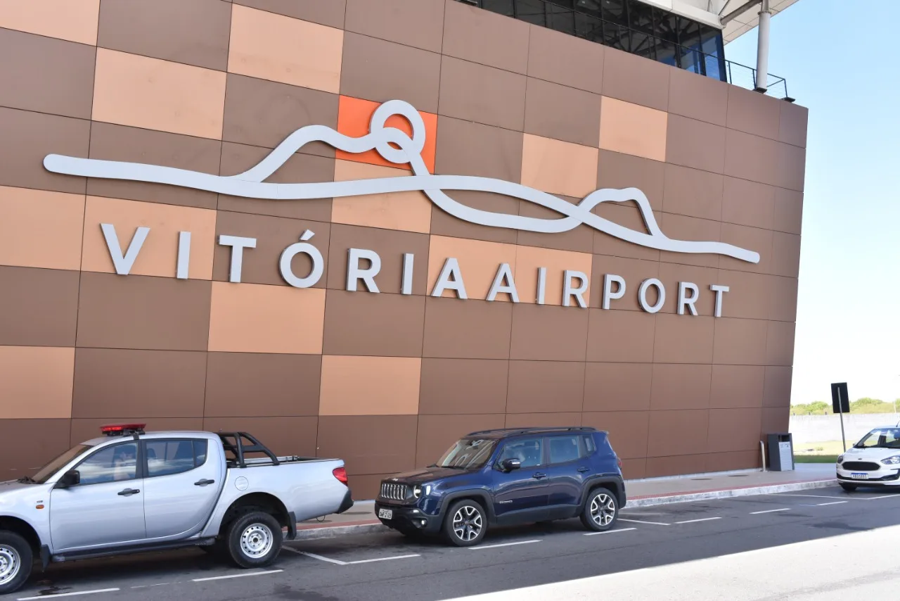 Cancelados e com rotas alteradas: temporal no ES afeta voos no Aeroporto de Vitória