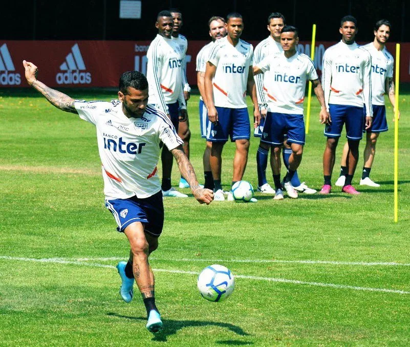 Após 'intensivo' de treinos, São Paulo busca melhorar o ataque contra o Botafogo