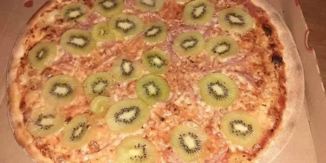 Você comeria? Pizza de kiwi gera debates nas redes sociais!