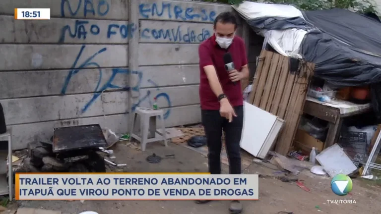 Trailer volta ao terreno abandonado em Itapuã que virou ponto de venda de drogas