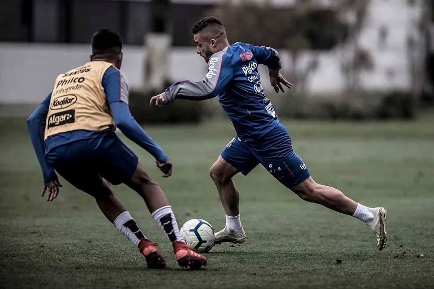 Santos promete personalidade e atenção em novo clássico com o Corinthians