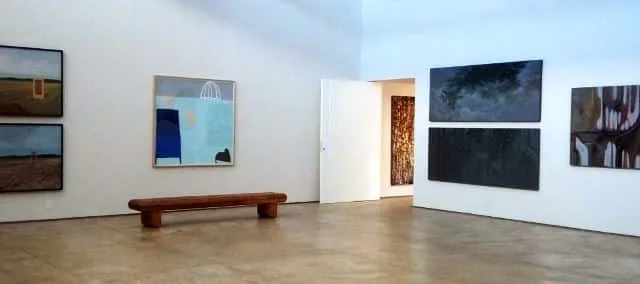 Galeria abre vaga para atendente em Vitória