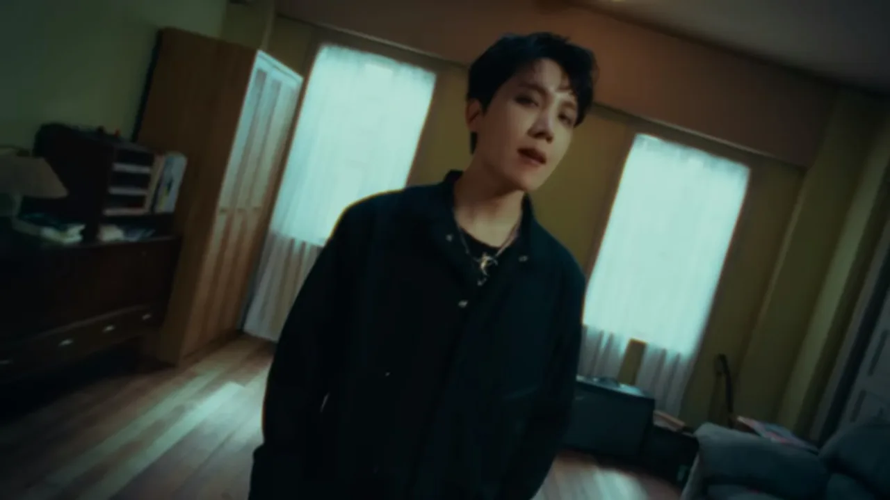 J-Hope, do BTS, estreia carreira solo com 'More'