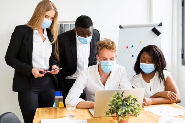 Autora lança livro sobre empreendedorismo pós-pandemia em SP