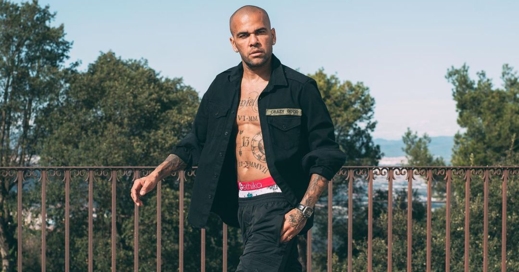 Advogado confirma que Daniel Alves fez sexo com jovem na Espanha