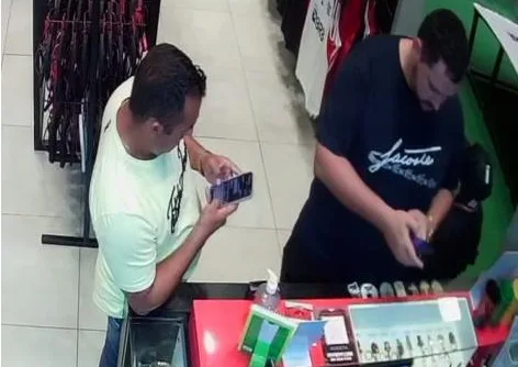 Suspeitos do RJ são presos após compras de R$ 15 mil com cartão clonado em shopping do ES