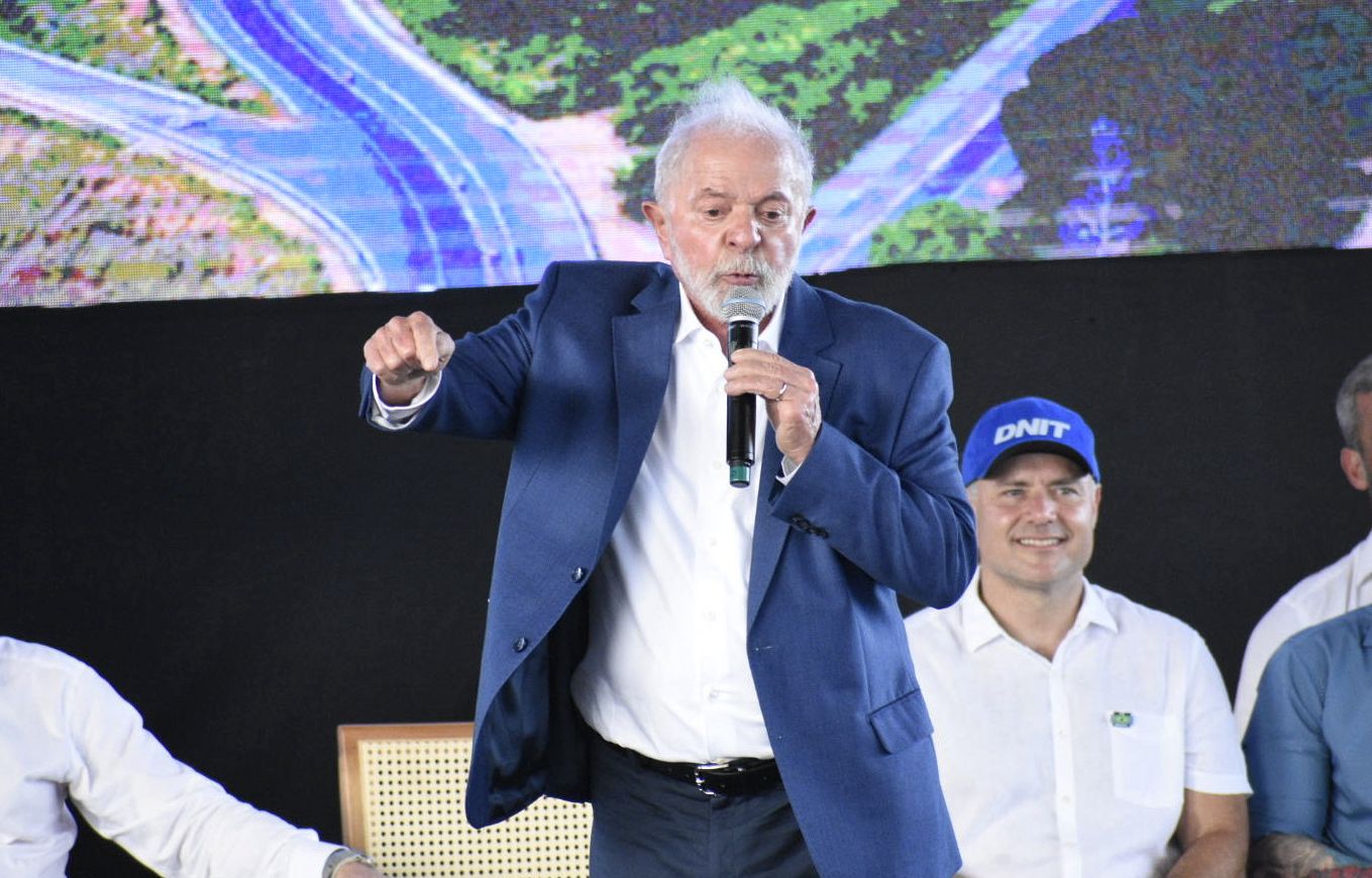 Programa de distribuição de imóveis inutilizados pela União será lançado em 2024, diz Lula