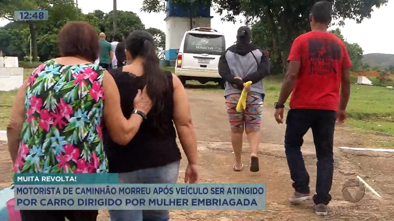 Mulher embriagada causa acidente e mata caminhoneiro