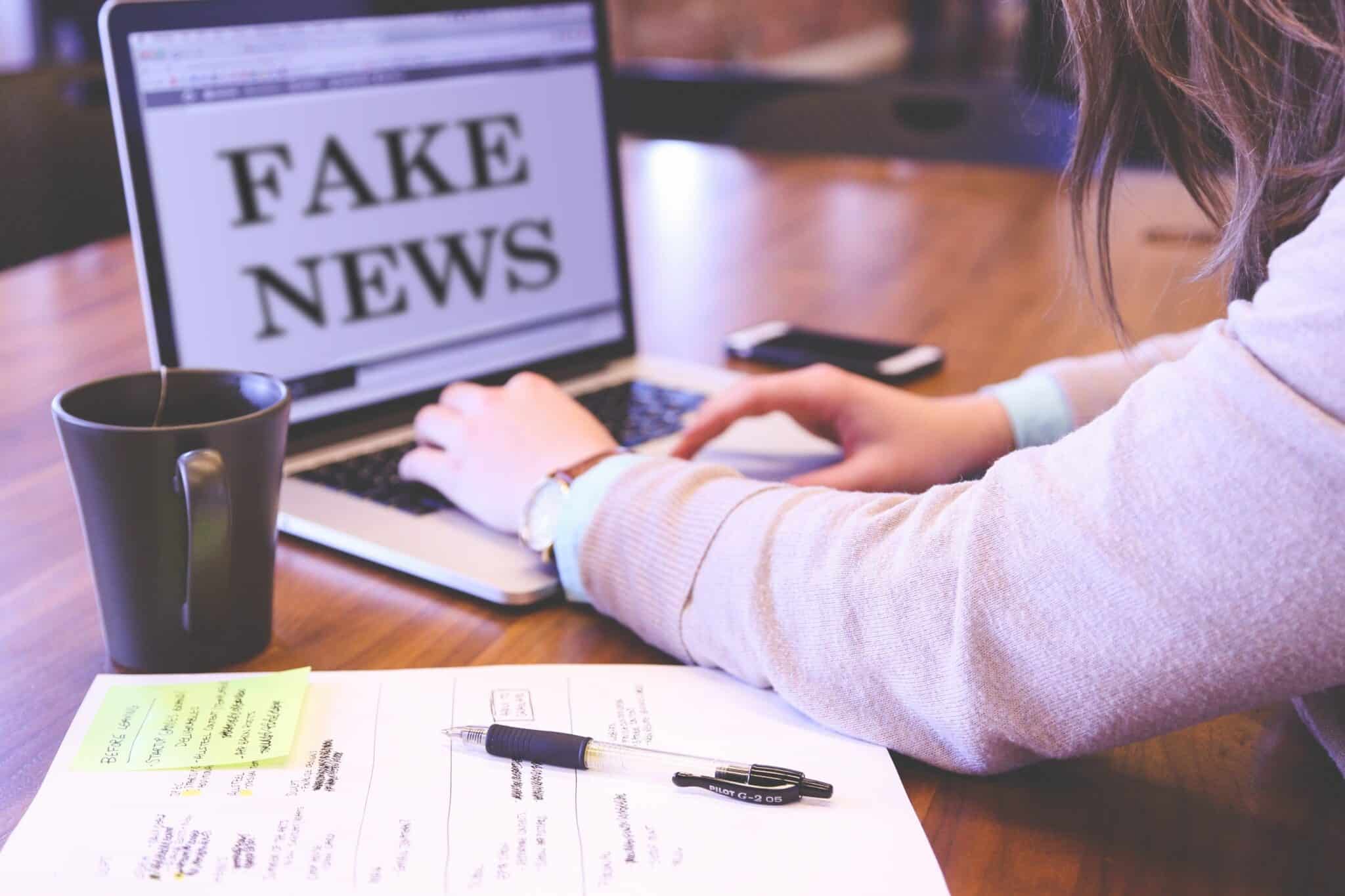 PROJETO DE LEI DAS FAKE NEWS