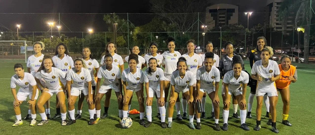 Só pra elas! Projeto social exclusivo para mulheres faz sucesso no futebol