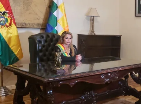 Brasil reconhece nova presidente da Bolívia