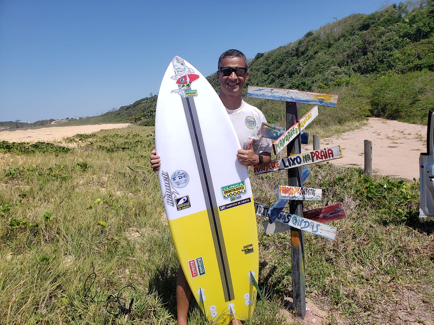 'Ficamos mais de uma hora lutando para salvá-lo', diz empresário sobre morte de surfista em Guarapari