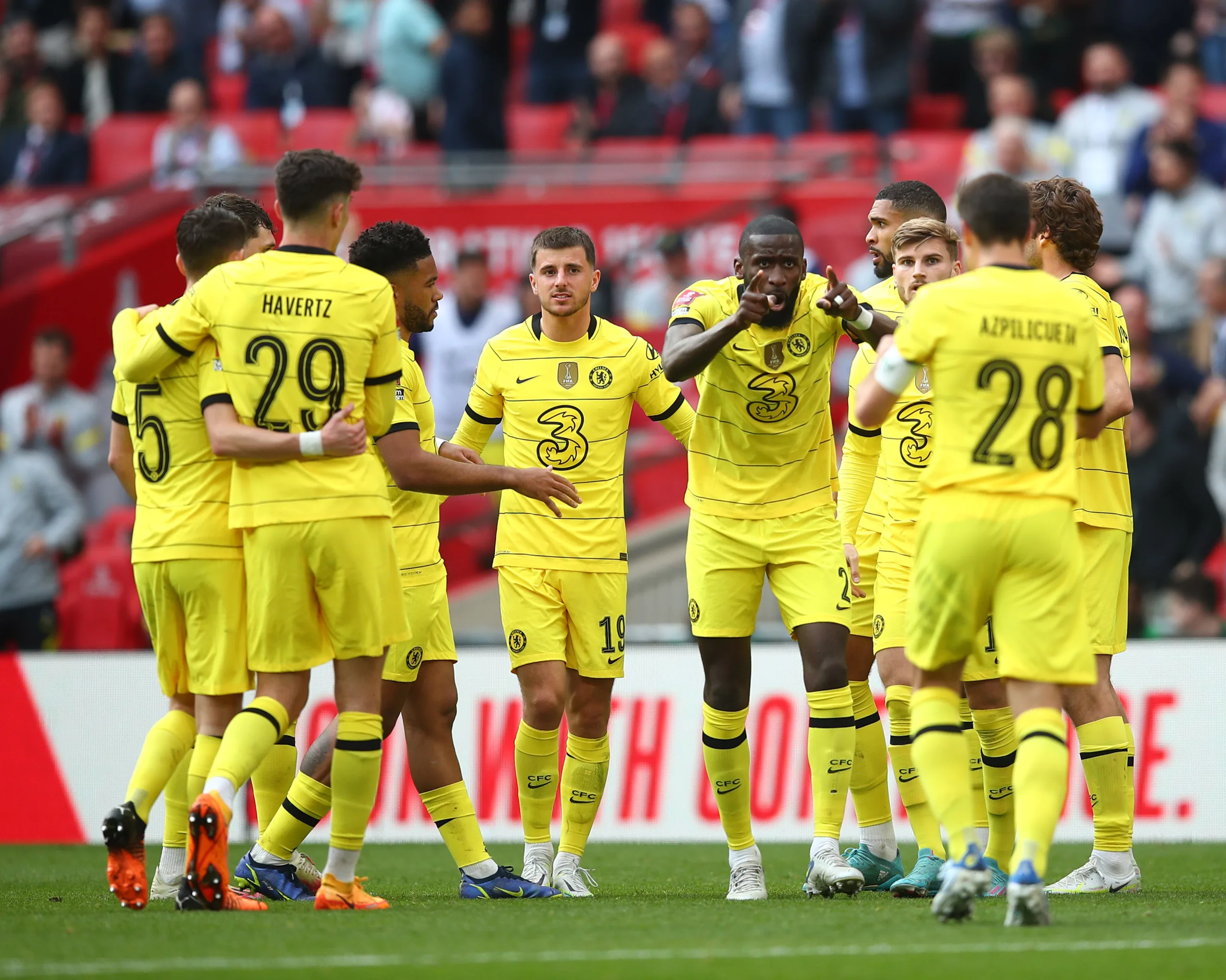 Chelsea elimina Crystal Palace e encara Liverpool na final da Copa da Inglaterra