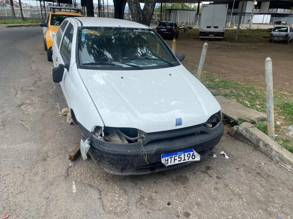 Carro de homem encontrado morto e amordaçado é apreendido em Vitória