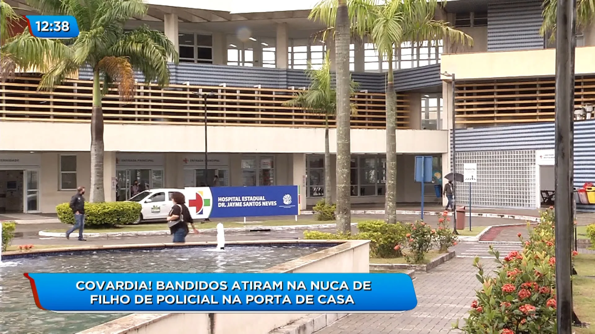 Filho de policial é baleado na porta de casa