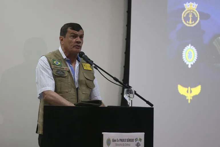 O ministro da Defesa, General de Exército Paulo Sérgio Nogueira de Oliveira,participa da operação Viking 22, maior treinamento de paz do mundo