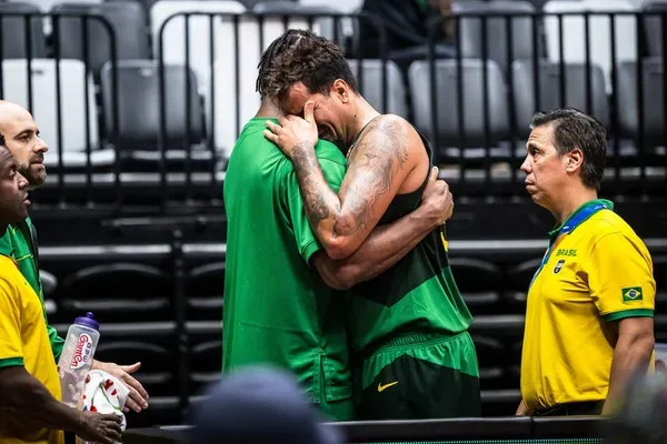 Brasil vence Irã na Copa do Mundo de basquete; Raulzinho está fora