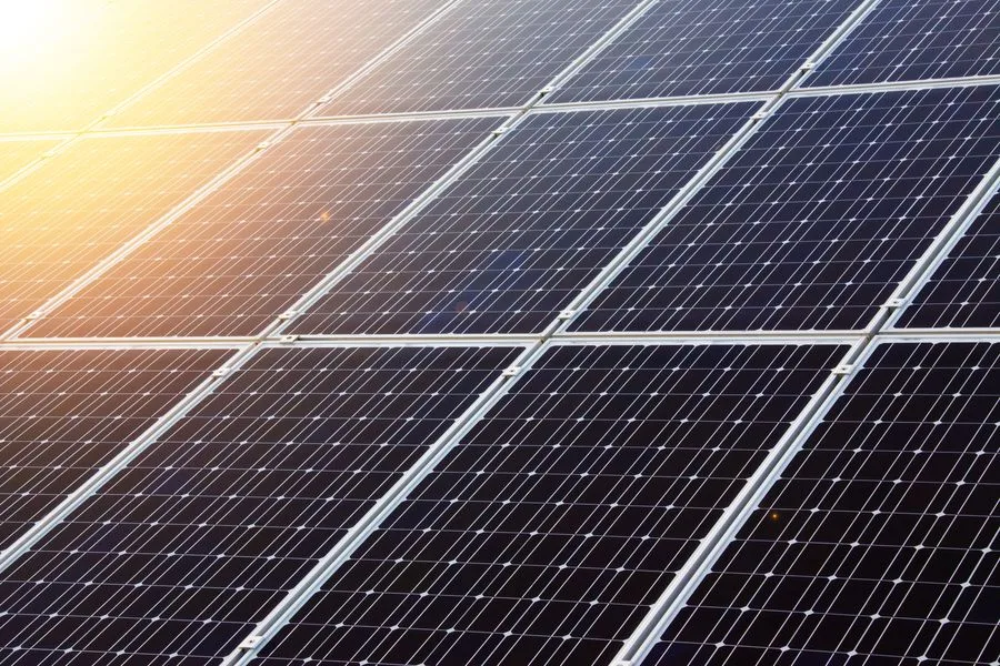 Natura conclui maior instalação de painéis solares orgânicos do mundo