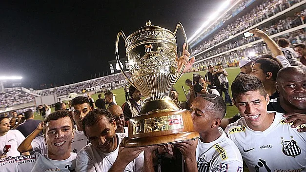 Nos pênaltis, Santos derrota o Palmeiras e conquista o Campeonato Paulista