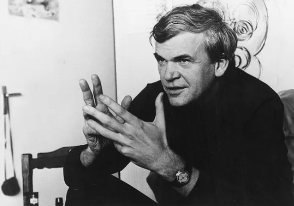 Escritor Milan Kundera recupera cidadania checa depois de 40 anos