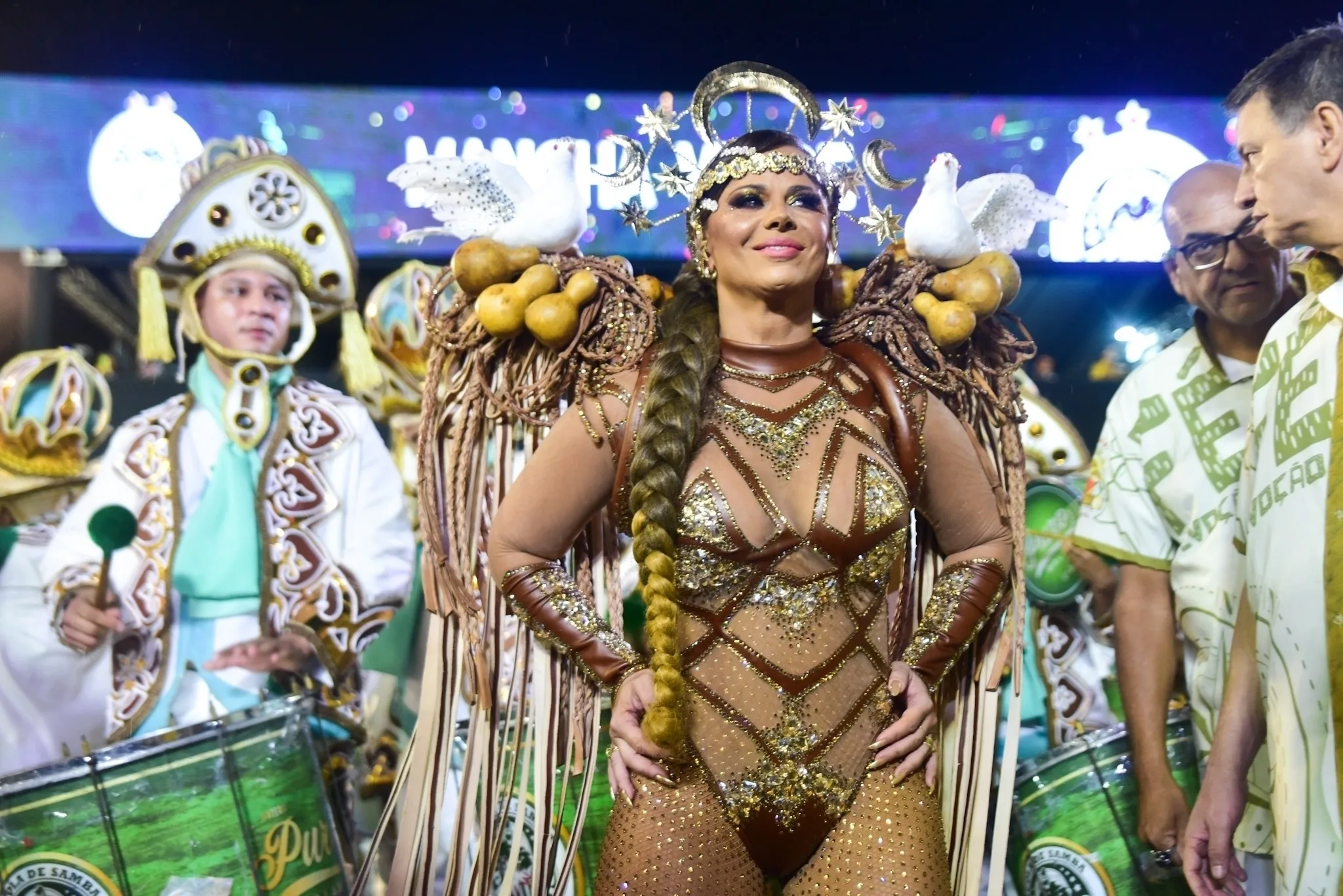 AGN_2574919 – São Paulo, BRASIL – Viviane Araújo no desfile da Mancha Verde Pictured: Viviane Araújo AgNews 19 FEVEREIRO 2023 BYLINE MUST READ: Leo Franco / AgNews Xico Silva telefone: (21) 98240-2501 email: agnews.fotografia@gmail.com