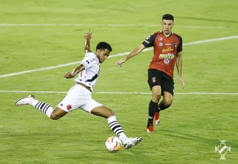 Vasco segura empate com Caracas na Venezuela e avança na Sul-Americana