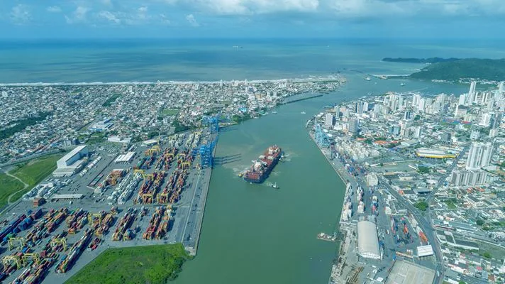 Porto de Itajaí bate recorde de movimentação em 2021