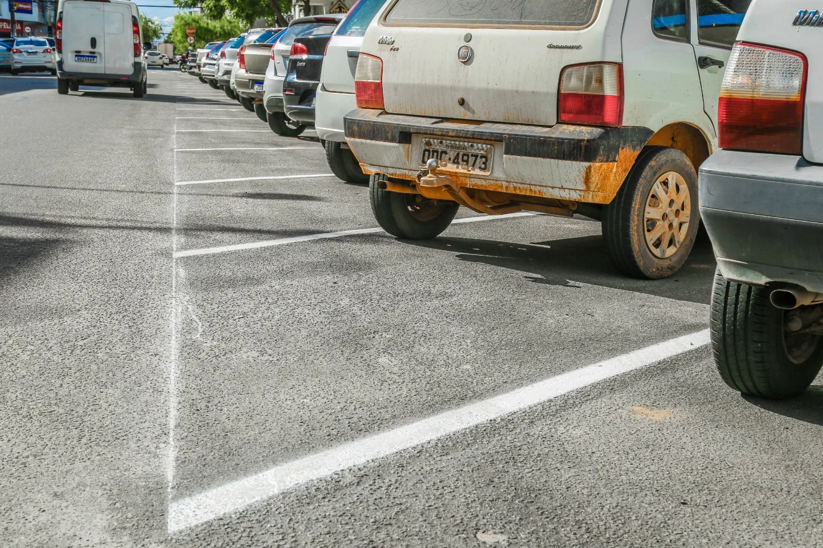 Começa a pintura de 2 mil vagas de estacionamento rotativo em Linhares