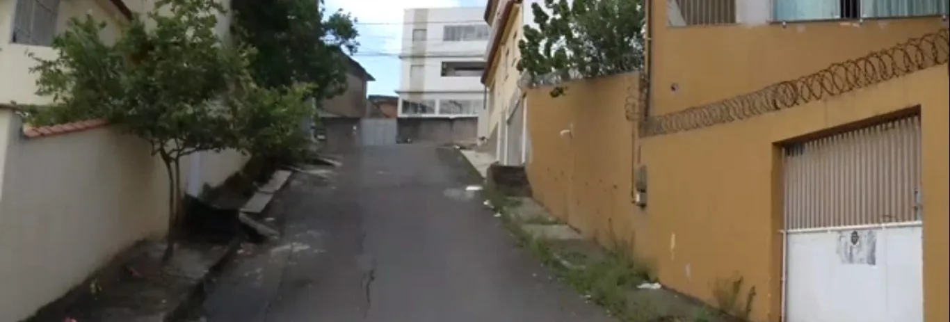 Pedreiro tem carro com ferramentas roubado ao chegar ao trabalho em Cariacica