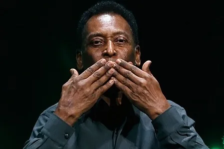 Pelé apresenta piora de quadro clínico e vai passar Natal internado