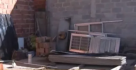 Família que perdeu tudo em incêndio recebe doações para reconstruir casa