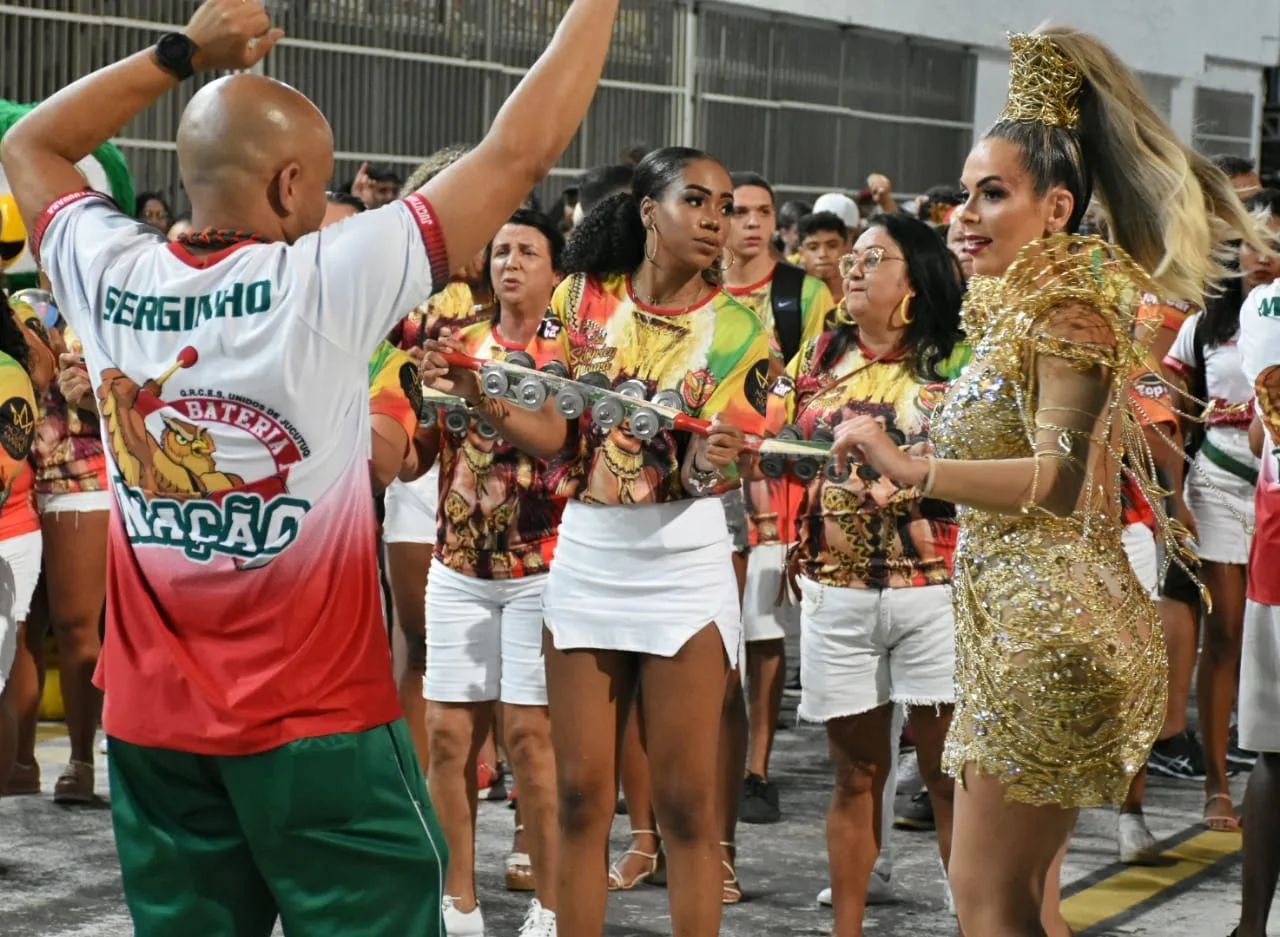 Vai cair na folia? Veja dicas para se divertir sem comprometer a saúde