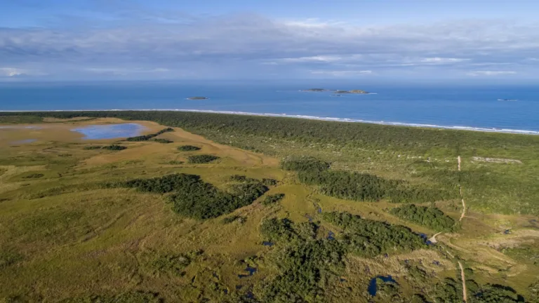 Vista aérea do arquipélago das 3 Ilhas em Guarapari-ES