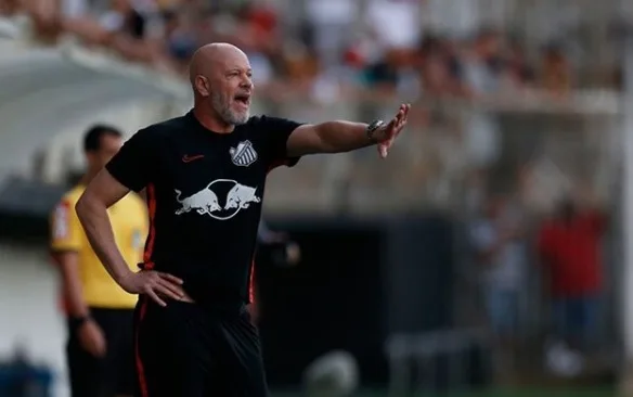 Antônio Carlos Zago é anunciado como novo treinador do Kashima Antlers