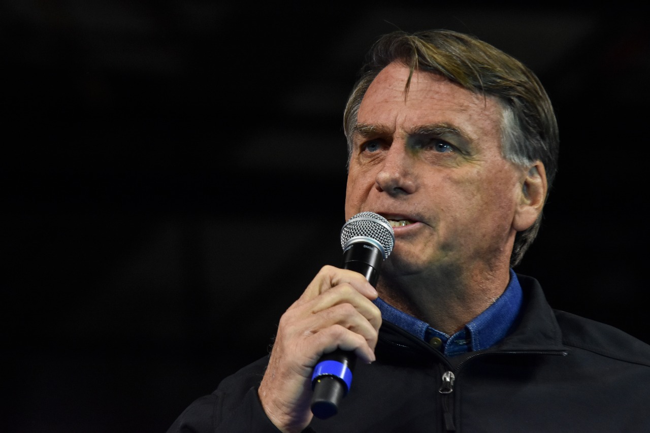 Bolsonaro nega haver fome 'para valer' no Brasil em podcast com fisiculturista