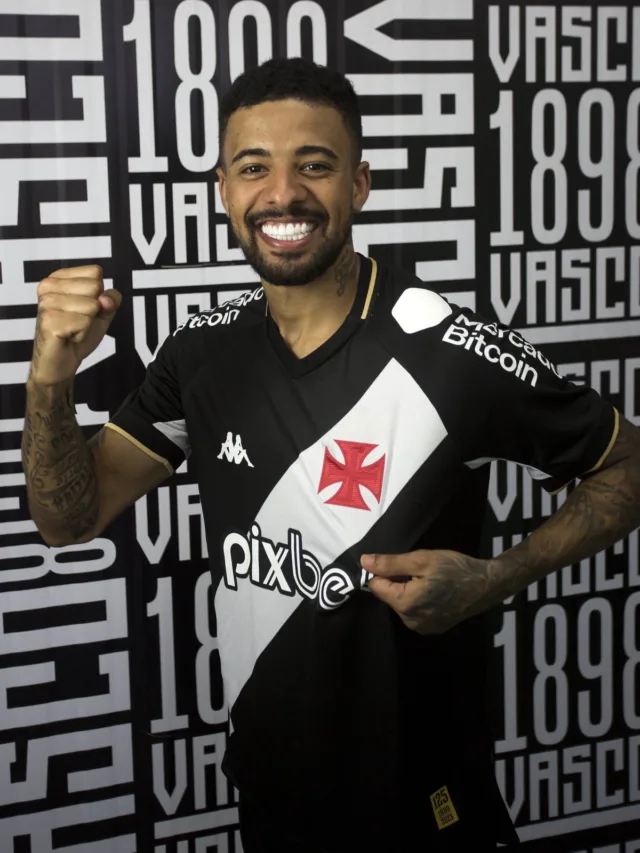 Vasco anuncia Paulinho, meia revelado no Fluminense que estava na Arábia Saudita