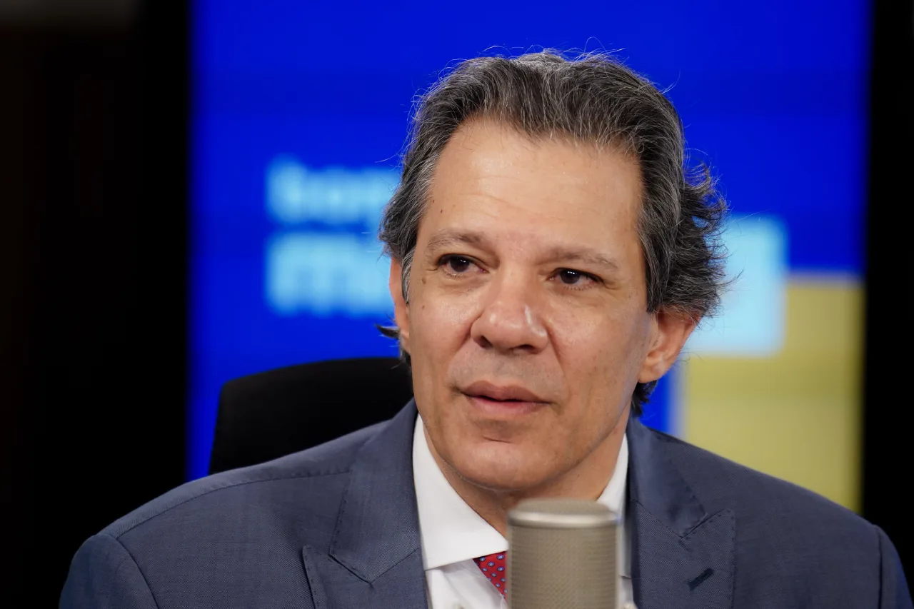 Haddad faz apelo a todos os poderes e ministérios a reequilibrar contas