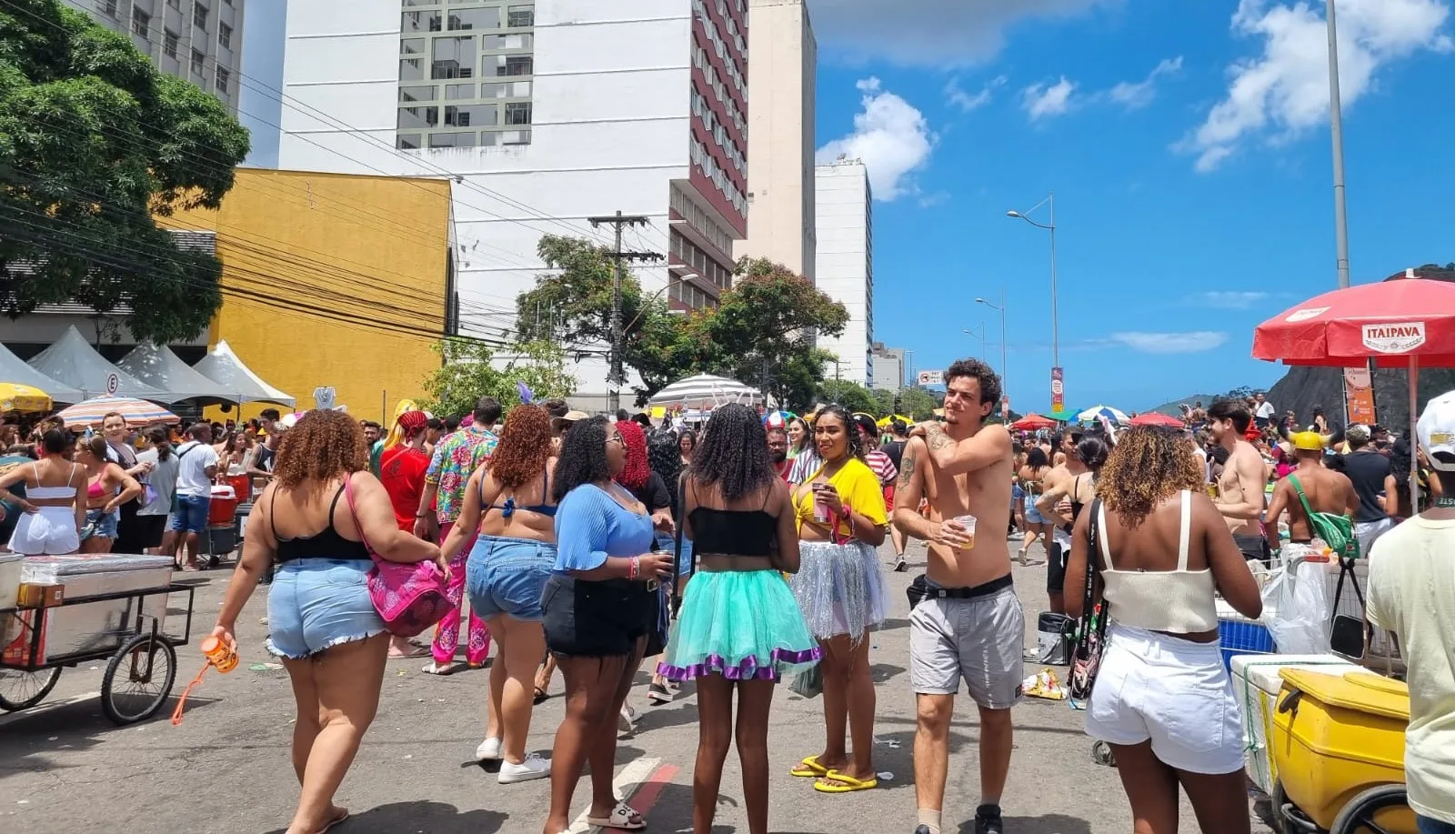 Carnaval com saúde: confira 5 dicas para curtir a folia em segurança