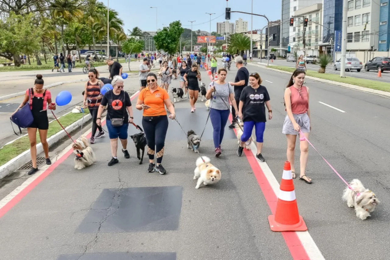 "Cãominhada" reúne pets neste domingo na Orla de Camburi