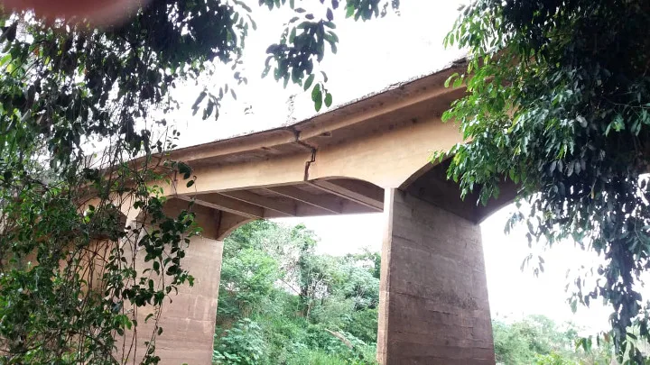 Ponte é totalmente interditada pela Defesa Civil de Colatina