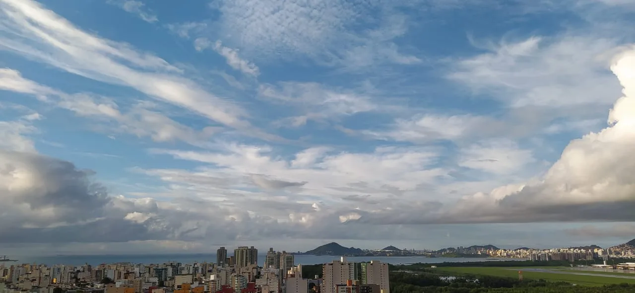 Dia começa com sol, mas previsão é de mais chuva no ES nesta quarta-feira