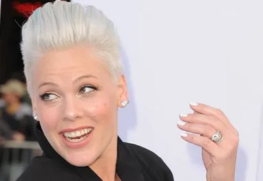 P!nk leva convidada especial para primière