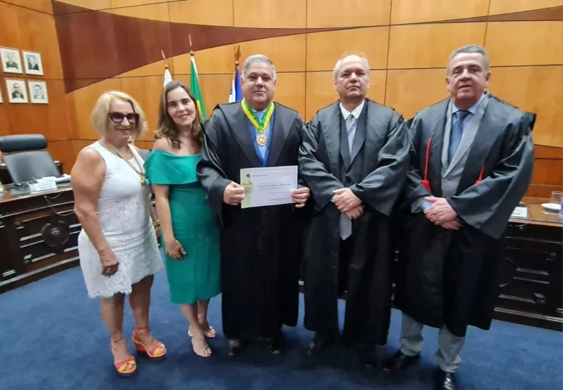 Jurista Lauro Coimbra recebe Comenda do Mérito Eleitoral