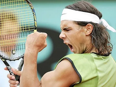 Nadal aproveita erros de Almagro e vence fácil em Roland Garros