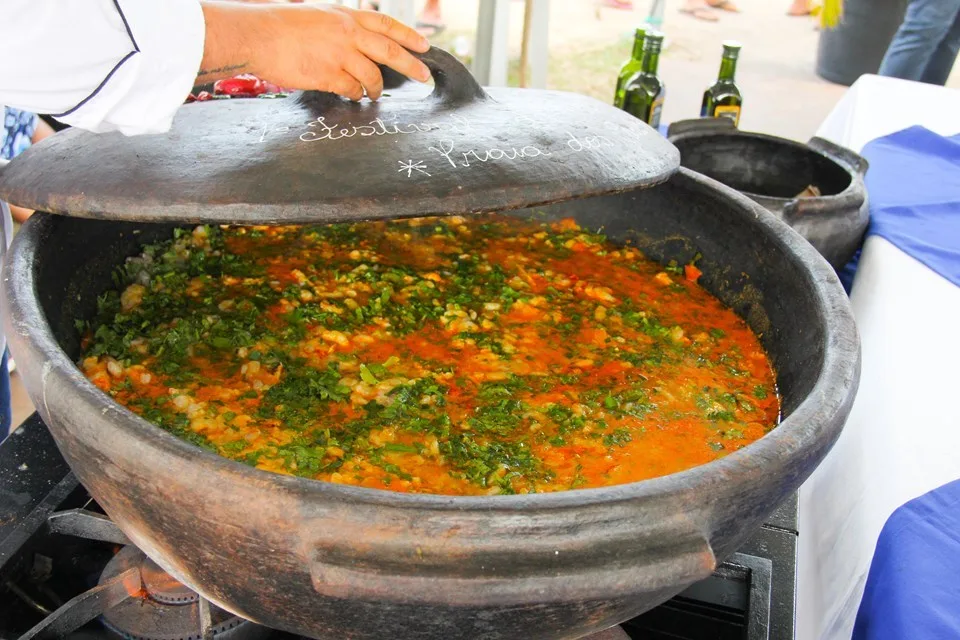 Maior moqueca do mundo: prato será preparado neste sábado em Conceição da Barra