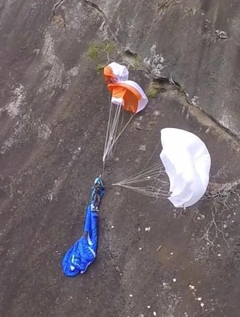 Parapentista sofre acidente durante campeonato e é resgatado no ES